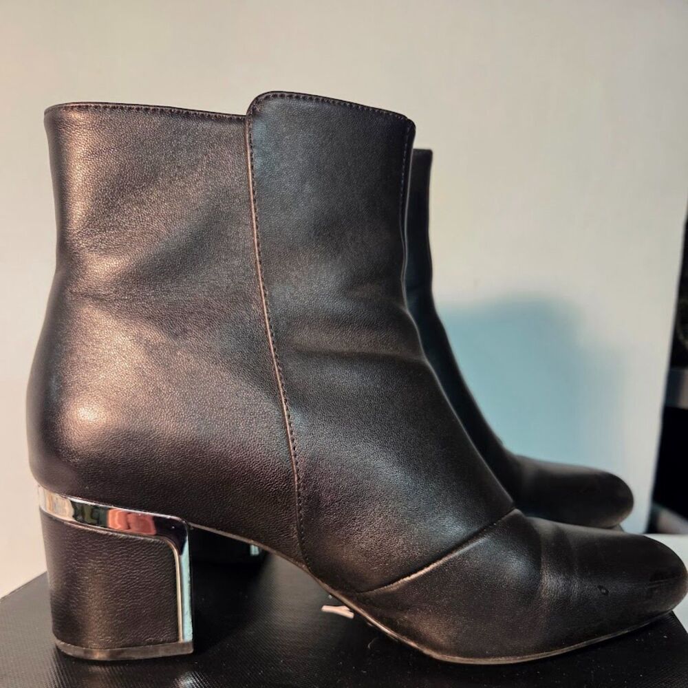 DKNY Crosbi Black Nappa Leather Ankle Boots Women's 8.5 Side Zip